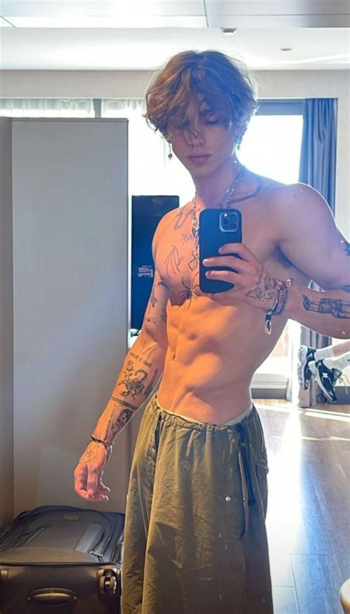 Who Is Vinnie On Tiktok? Know All About The Hype House Member! OtakuKart