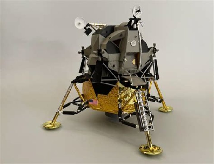 WHY DID APOLLO 1 USE PURE OXYGEN IN THE CABIN? Chatty Spartan