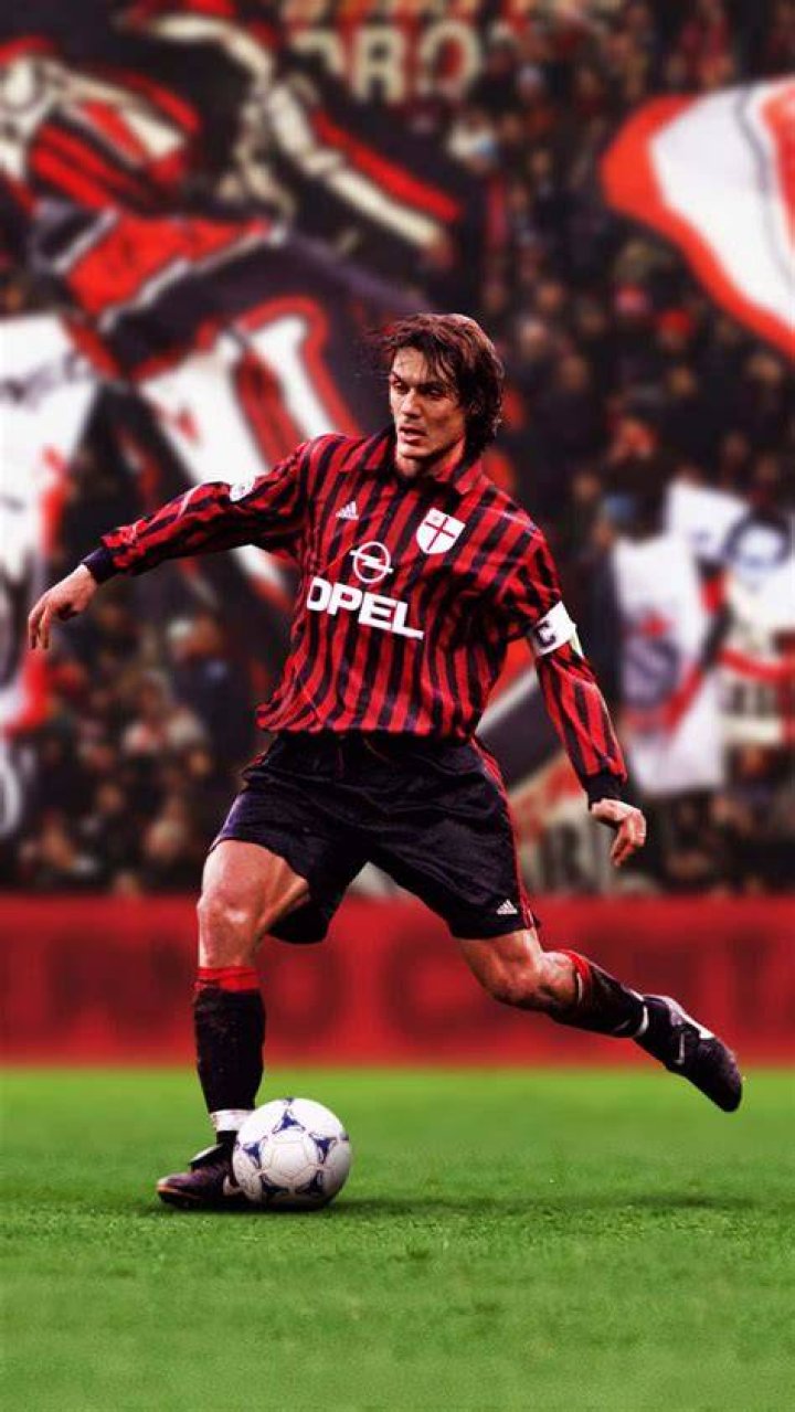 Widget Photos Paolo Maldini & Wife Investigated Over Corruption