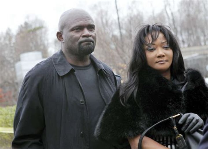 Wife of Lawrence Taylor arrested in domestic violence case New Haven
