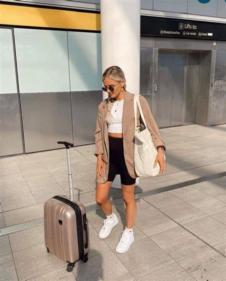 Winter Outfits, Summer Shorts Outfits, Twin Outfits, Dress Outfits