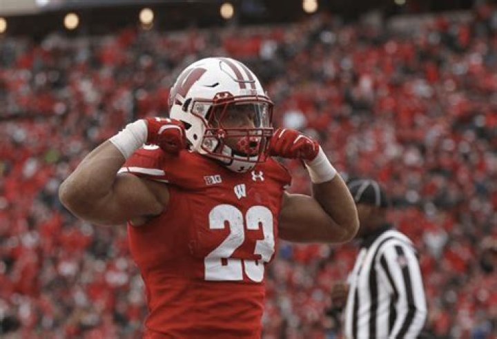 Wisconsin RB Jonathan Taylor rushes into elite company WRIC ABC 8News
