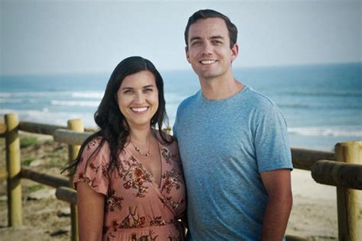 With A Long Dating History, Serinda Swan Has No (Boyfriend) Husband