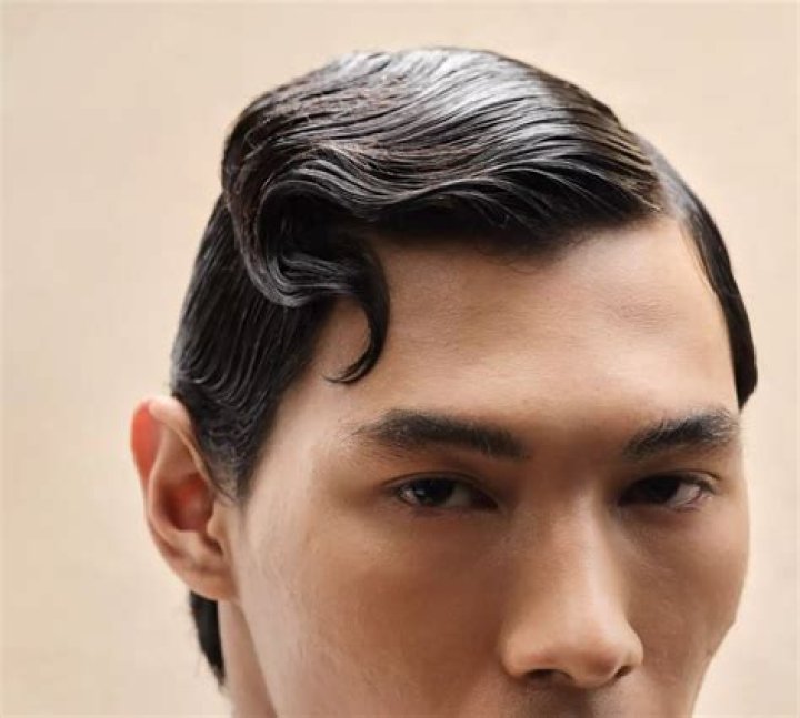 With A Wax, The Hair Can Be Styled Into A More Textured And Messy Look., Gscsix
