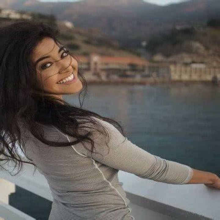 Yasmine Al Bustami, Bio, Net Worth, Salary, Relationship, Height, Ethnicity