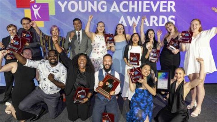 Young Achiever, Flexhacks